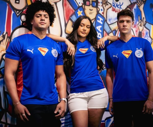 Novo uniforme do Bahia tem como fonte de inspiração o super heroi Superman - Foto: esporteclubebahia.com.br