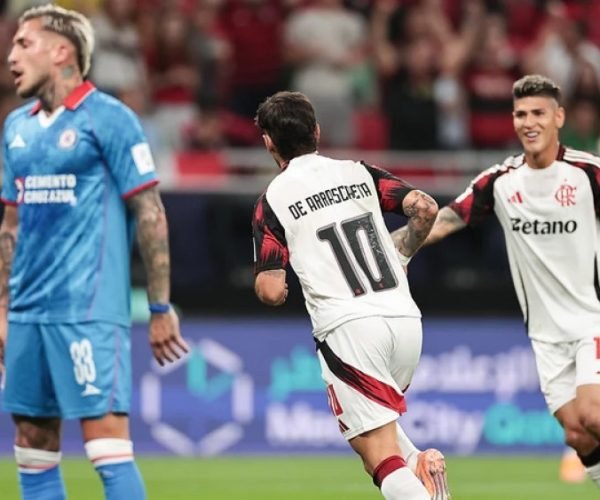 Arrascaeta foi autor dos dois gols na vitória do Flamengo diante do Cruz Azul - Foto: Gilvan de Souza/Flamengo