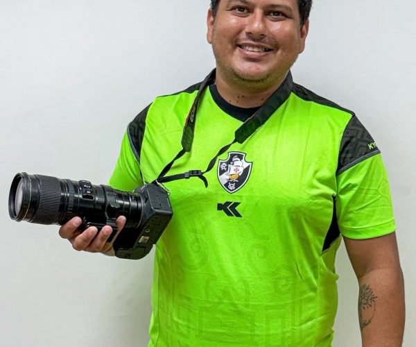 Vitor Hugo Kos é eleito o melhor repórter fotográfico do Módulo II 2026