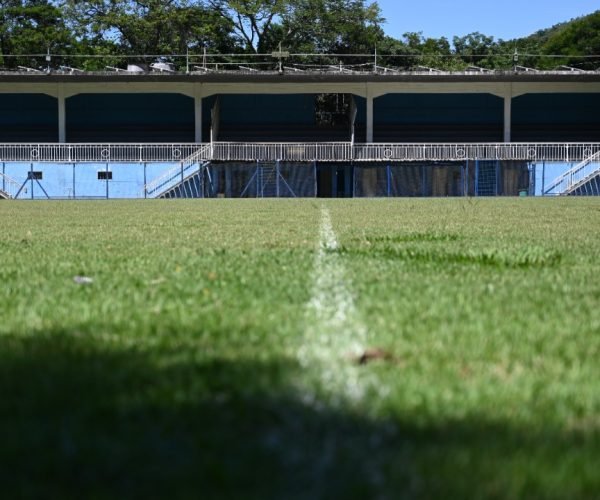 Estádio Praia do Ó - Foto: Leandro Couri/EM D.A Press
