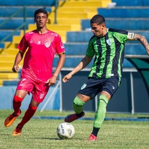 Na Fase de Classificação o Uberaba empatou com o Ampérica em 2 a 2 no Uberabão - Foto: @vh_koz Fotografia
