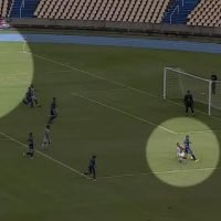 Lance mostra o exato momento que a linha de uma pipa atinge Igor Nunes jogador do Maranão AC - Foto: Reprodução/TV Mirante