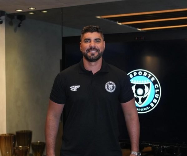 North protesta contra arbitragem, vê sonho histórico ruir e promete medidas após derrota para o América