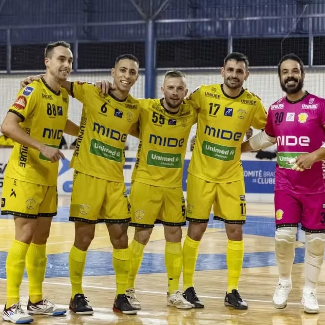 Praia Clube vence Esporte Futuro po 2 a 1 pela Liga Nacional de Futsal - Foto: Bruno Cunha