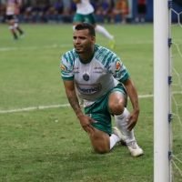 Atacante Luizinho não faz mais parte do elenco do Uberlândia EC - Foto: Ismael Monteiro/Manaus FC