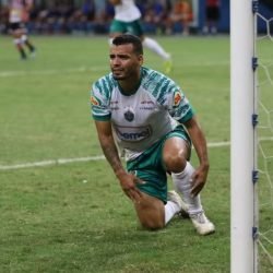 Atacante Luizinho não faz mais parte do elenco do Uberlândia EC - Foto: Ismael Monteiro/Manaus FC