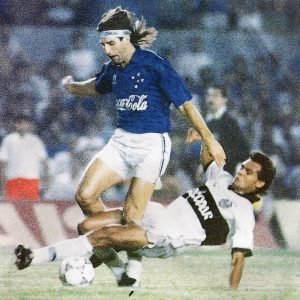 Renato Gaúcho com a camisa do Cruzeiro - Foto/Imágem: Reprodução/Internet
