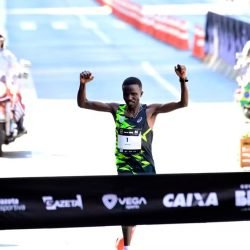 Queniano Wilson Too é campeão da São Silvestre 2024 — Foto: Marcos Ribolli