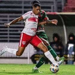 Bruno Dentinho atuando pelo CRB/AL é um dos reforços do Uberlândia para a Série D - Foto: Redes Sociais