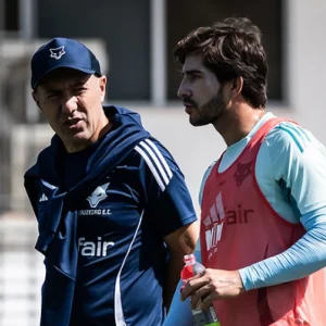 Técnico Leonardo Jardim deve alterar o time titular do Cruzeiro diante do Vila Nova/GO - Foto: Gustavo Aleixo/Cruzeiro